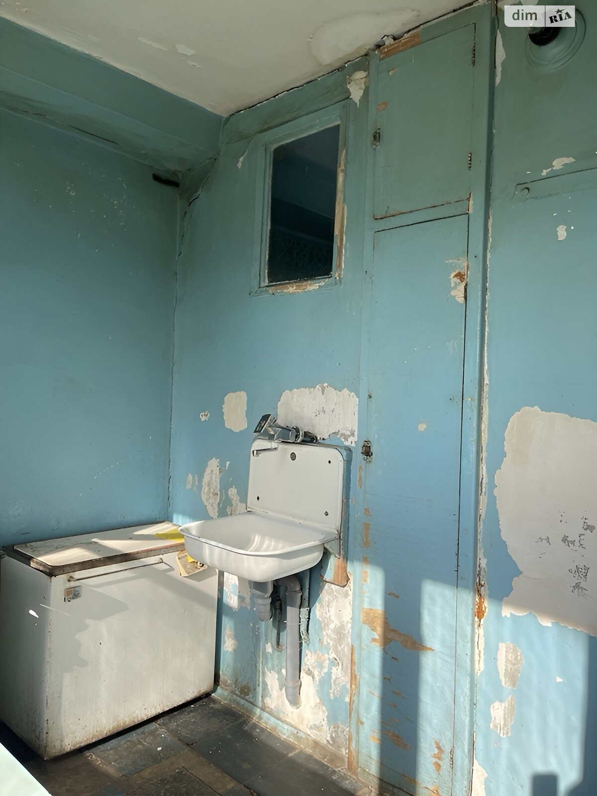 трикімнатна квартира в Києві, район Шевченківський, на вул. Салютна 25А в довготривалу оренду помісячно фото 1 трикімнатна квартира в Києві, район Шевченківський, на вул. Салютна 25А в довготривалу оренду помісячно фото 1