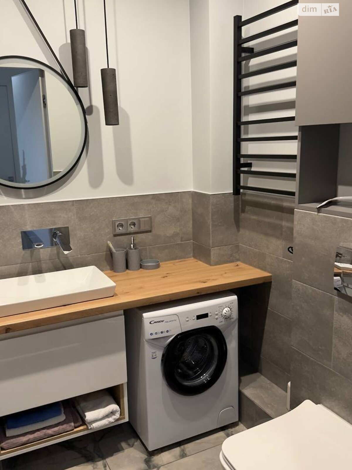 однокомнатная квартира с мебелью в Киеве, район Шевченковский, на ул. Салютная 2Б в аренду на долгий срок помесячно фото 1 однокомнатная квартира с мебелью в Киеве, район Шевченковский, на ул. Салютная 2Б в аренду на долгий срок помесячно фото 1