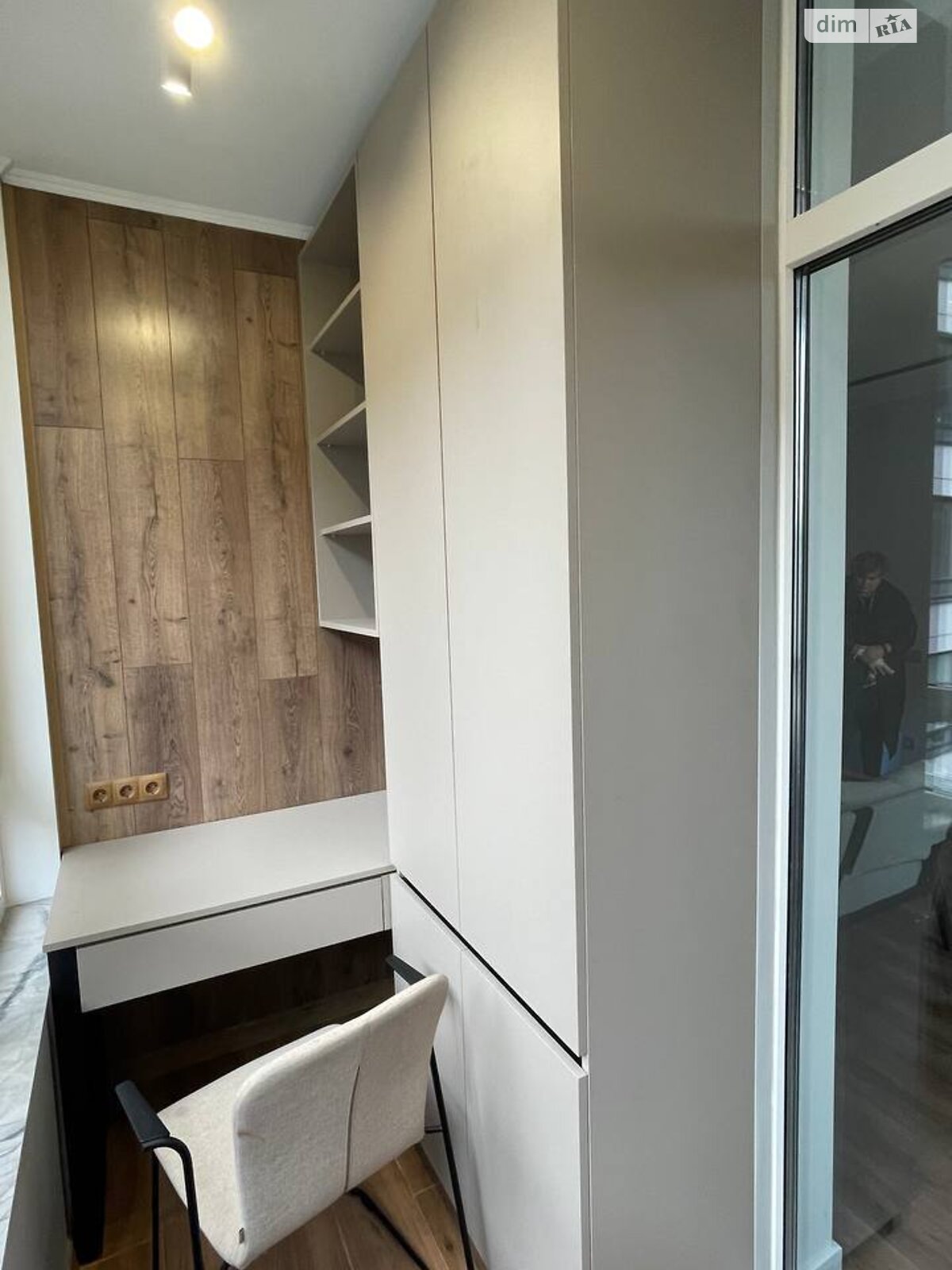 однокомнатная квартира с мебелью в Киеве, район Шевченковский, на ул. Салютная 2Б в аренду на долгий срок помесячно фото 1 однокомнатная квартира с мебелью в Киеве, район Шевченковский, на ул. Салютная 2Б в аренду на долгий срок помесячно фото 1