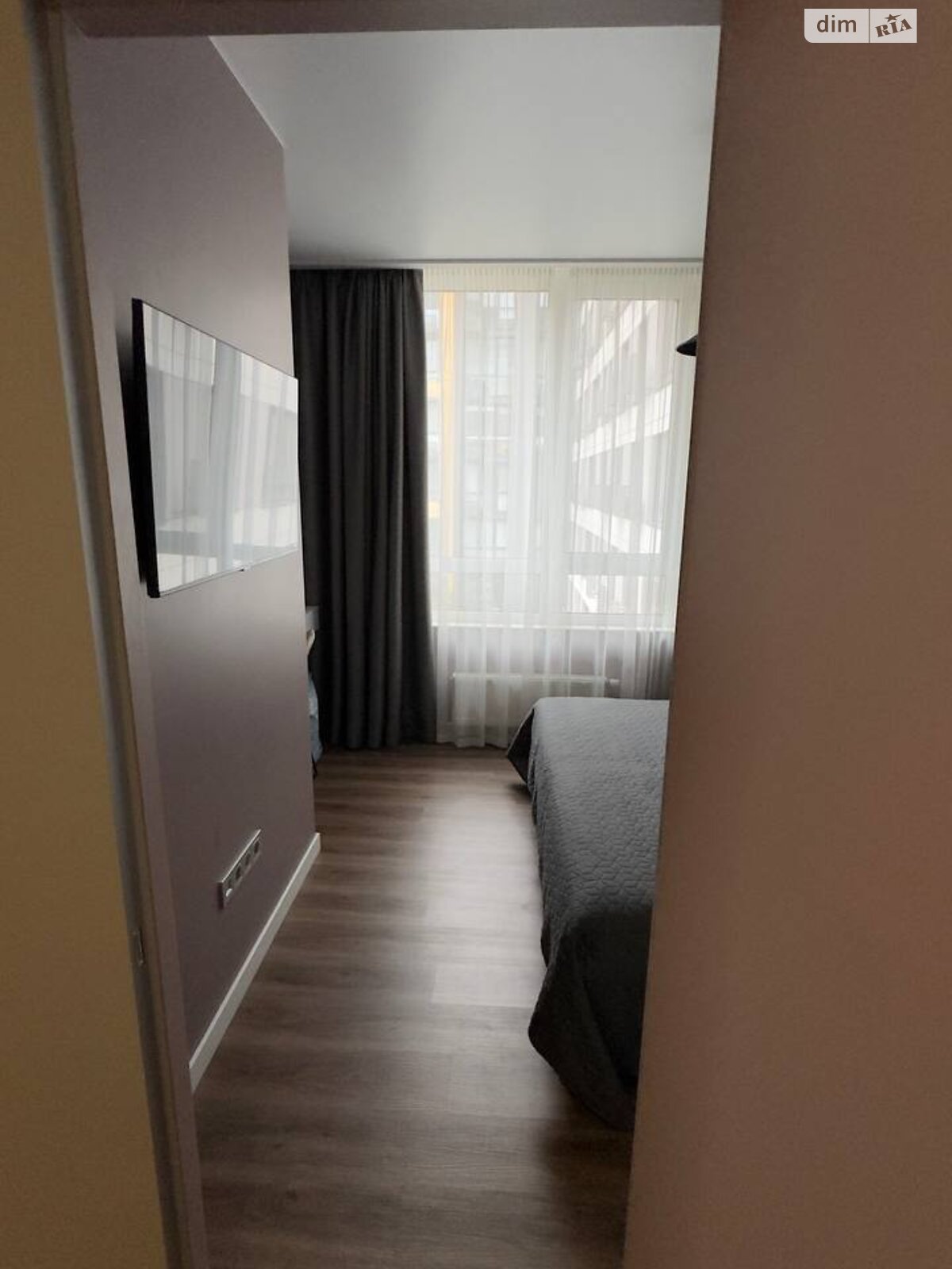 однокомнатная квартира с мебелью в Киеве, район Шевченковский, на ул. Салютная 2Б в аренду на долгий срок помесячно фото 1 однокомнатная квартира с мебелью в Киеве, район Шевченковский, на ул. Салютная 2Б в аренду на долгий срок помесячно фото 1