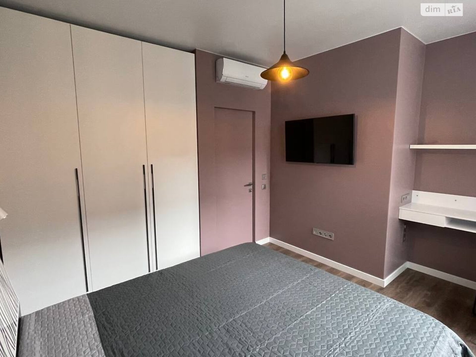 однокомнатная квартира с мебелью в Киеве, район Шевченковский, на ул. Салютная 2Б в аренду на долгий срок помесячно фото 1 однокомнатная квартира с мебелью в Киеве, район Шевченковский, на ул. Салютная 2Б в аренду на долгий срок помесячно фото 1