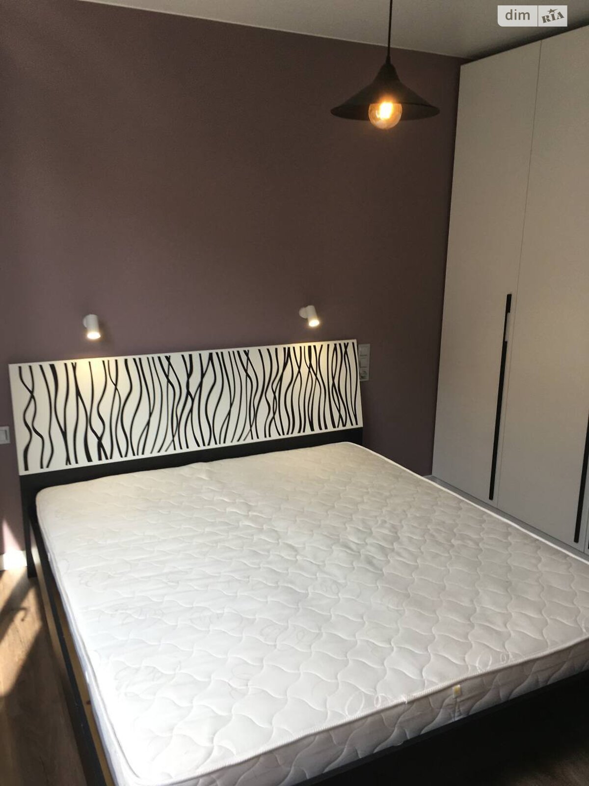 однокомнатная квартира с мебелью в Киеве, район Шевченковский, на ул. Салютная 2Б в аренду на долгий срок помесячно фото 1 однокомнатная квартира с мебелью в Киеве, район Шевченковский, на ул. Салютная 2Б в аренду на долгий срок помесячно фото 1