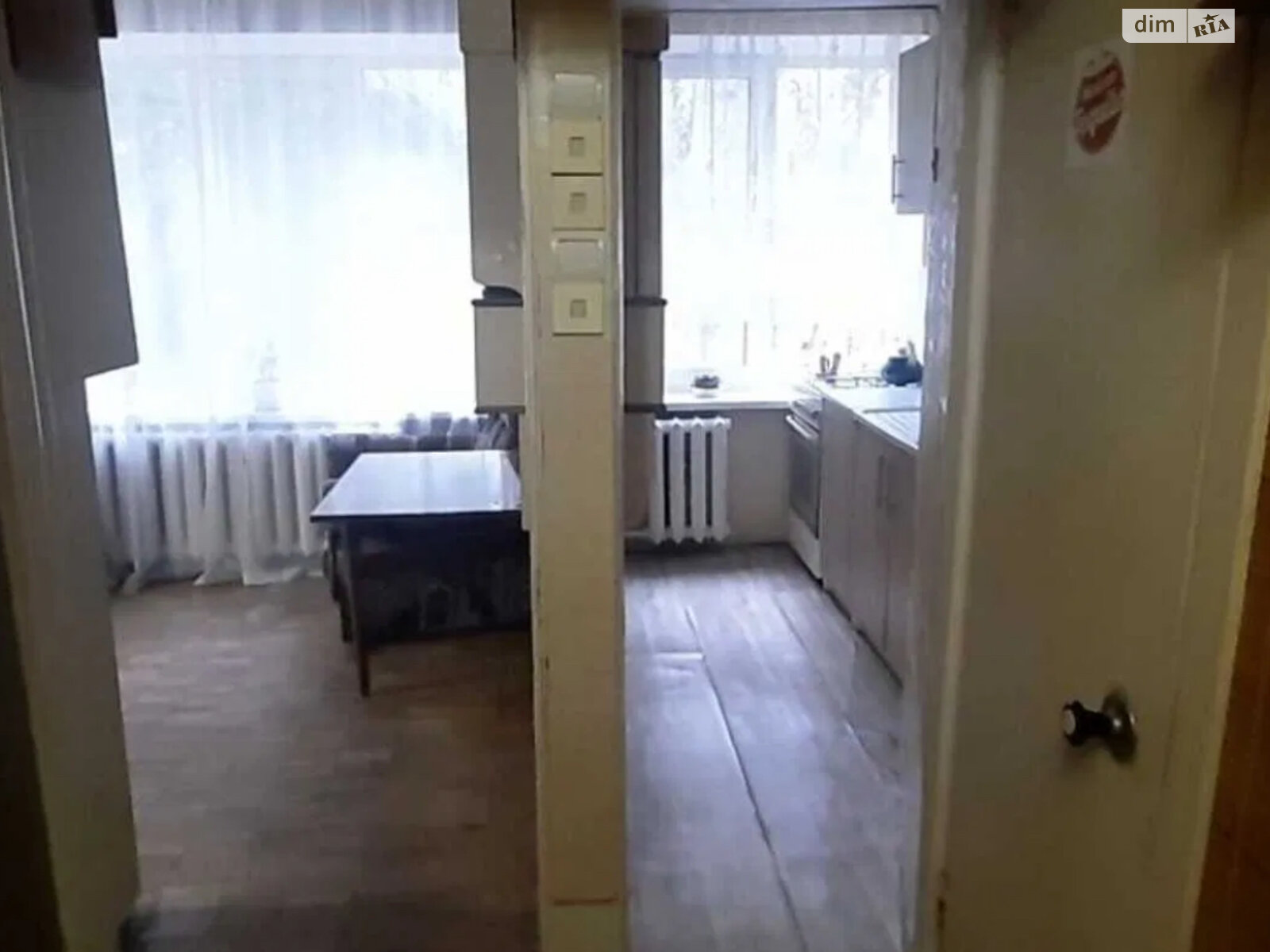 однокімнатна квартира в Києві, район Шевченківський, на вул. Чмелів Яр 7А в довготривалу оренду помісячно фото 1 однокімнатна квартира в Києві, район Шевченківський, на вул. Чмелів Яр 7А в довготривалу оренду помісячно фото 1