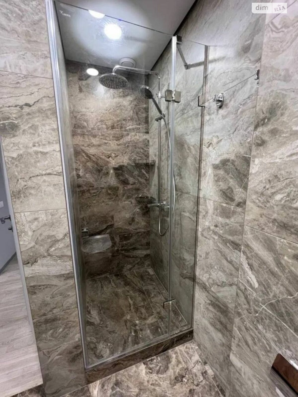двокімнатна квартира в Києві, район Шевченківський, на вул. Старовокзальна 13А в довготривалу оренду помісячно фото 1 двокімнатна квартира в Києві, район Шевченківський, на вул. Старовокзальна 13А в довготривалу оренду помісячно фото 1