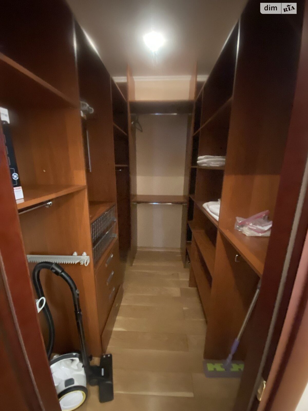 четырехкомнатная квартира в Киеве, район Шевченковский, на бул. Тараса Шевченко 27Б в аренду на долгий срок помесячно фото 1