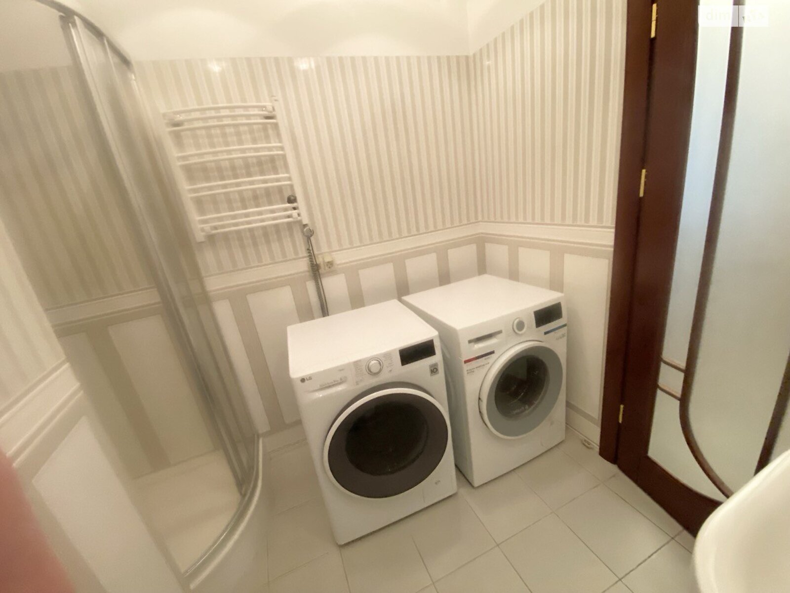 четырехкомнатная квартира в Киеве, район Шевченковский, на бул. Тараса Шевченко 27Б в аренду на долгий срок помесячно фото 1