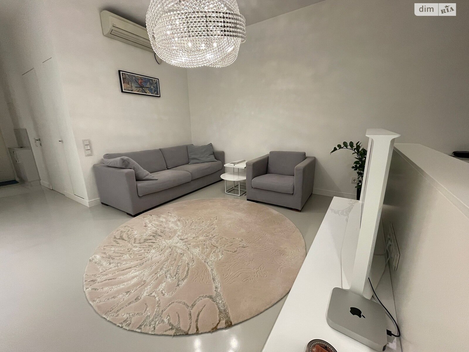 однокомнатная квартира в Киеве, район Шевченковский, на бул. Тараса Шевченко 33Б в аренду на долгий срок помесячно фото 1 однокомнатная квартира в Киеве, район Шевченковский, на бул. Тараса Шевченко 33Б в аренду на долгий срок помесячно фото 1