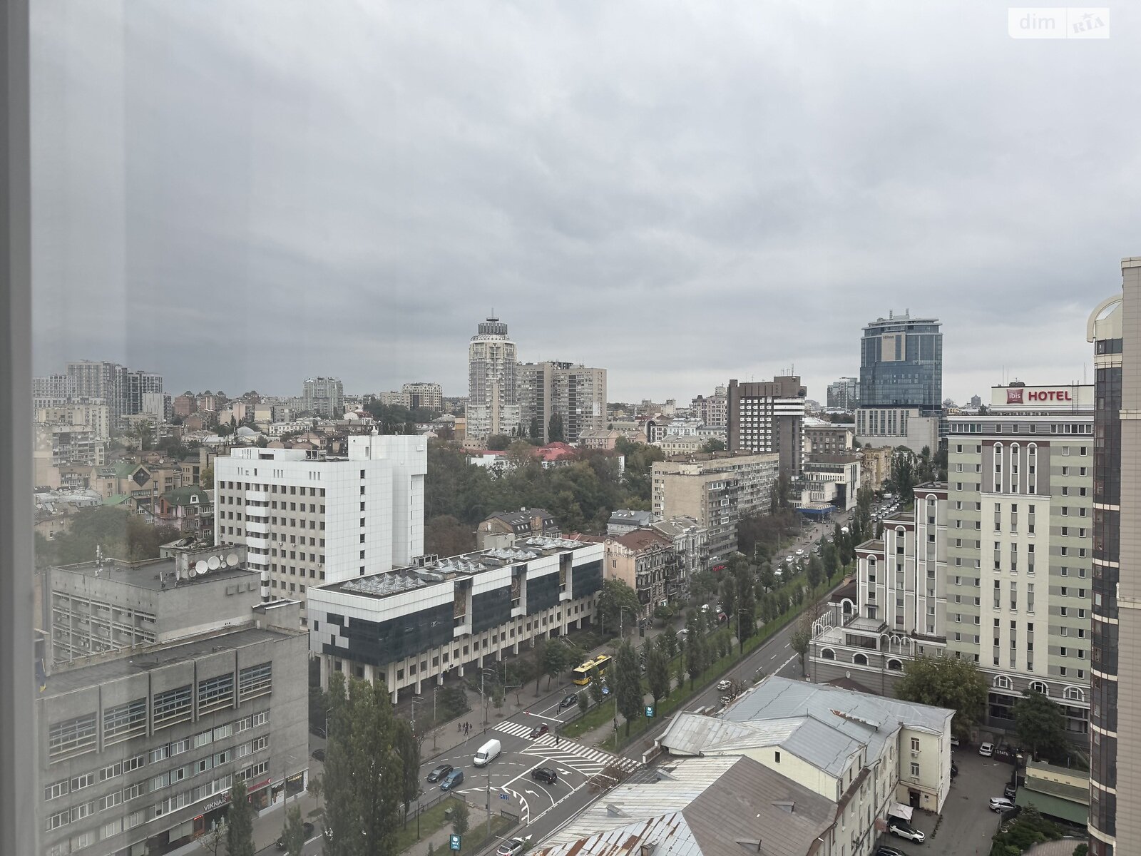 однокомнатная квартира в Киеве, район Шевченковский, на бул. Тараса Шевченко 33Б в аренду на долгий срок помесячно фото 1 однокомнатная квартира в Киеве, район Шевченковский, на бул. Тараса Шевченко 33Б в аренду на долгий срок помесячно фото 1