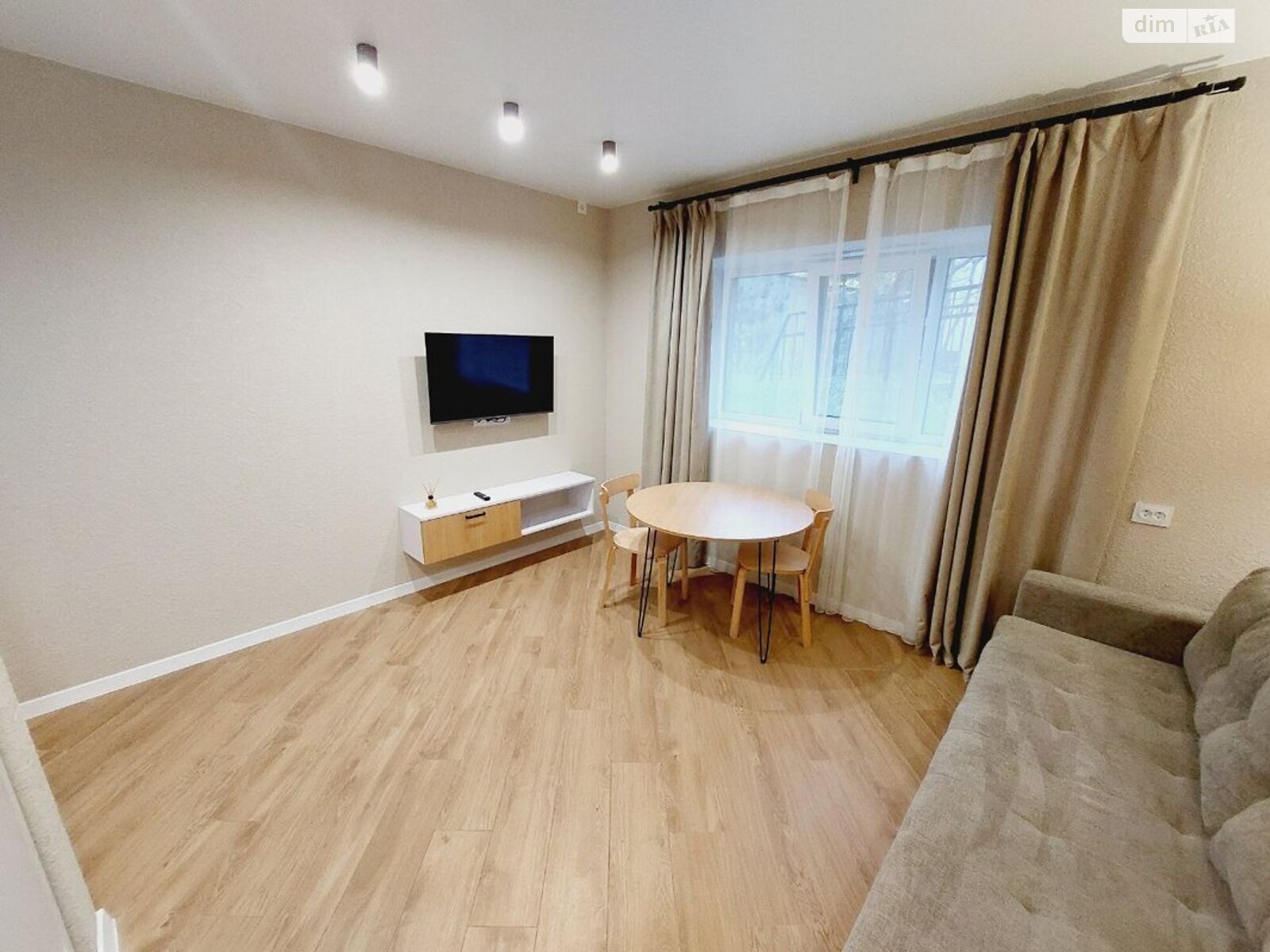 однокімнатна квартира в Києві, район Шевченківський, на вул. Тираспольська 44 в довготривалу оренду помісячно фото 1