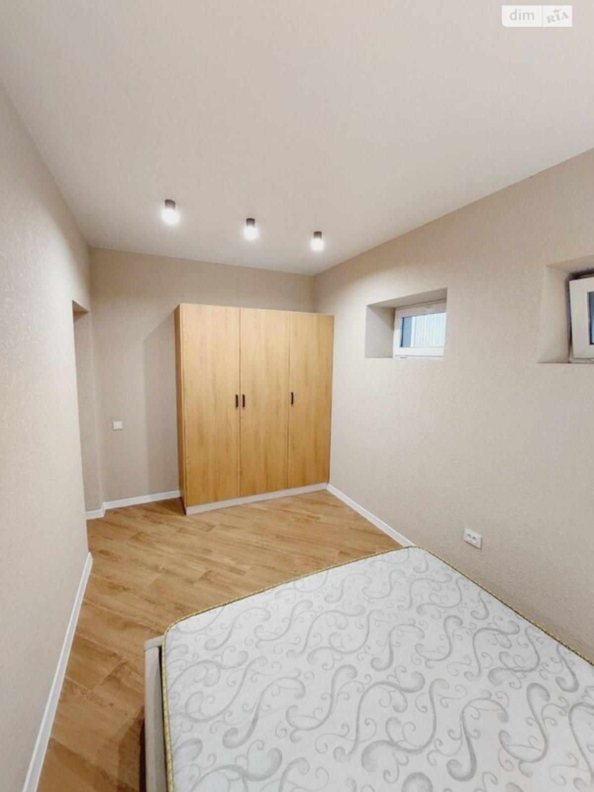 однокімнатна квартира в Києві, район Шевченківський, на вул. Тираспольська 44 в довготривалу оренду помісячно фото 1