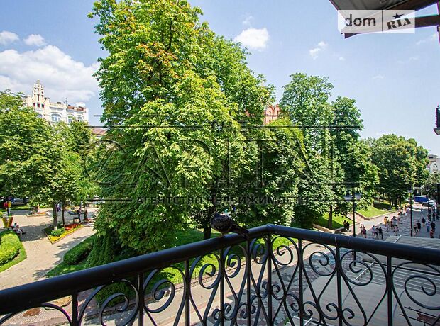 трехкомнатная квартира в Киеве, район Шевченковский, на Николая Лысенко 1 в аренду на долгий срок помесячно фото 1 трехкомнатная квартира в Киеве, район Шевченковский, на Николая Лысенко 1 в аренду на долгий срок помесячно фото 1