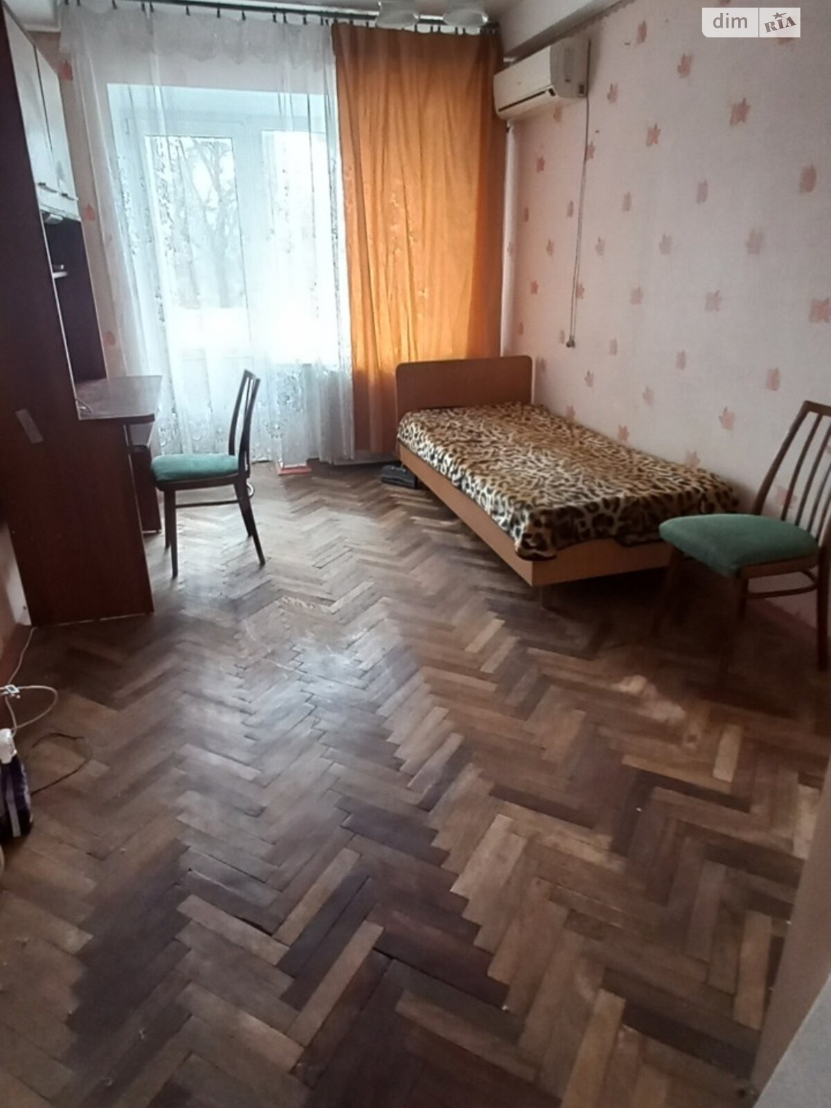 трикімнатна квартира в Києві, район Шевченківський, на просп. Берестейський 70 в довготривалу оренду помісячно фото 1