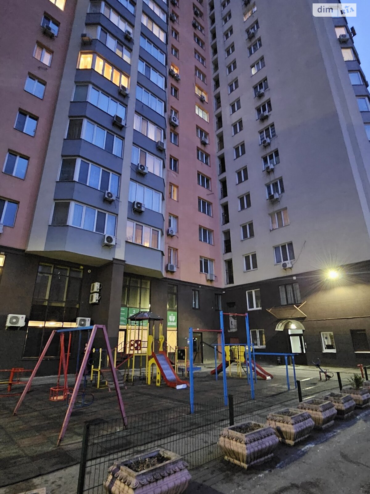 однокомнатная квартира в Киеве, район Шулявка, на ул. Борщаговская 206 в аренду на долгий срок помесячно фото 1 однокомнатная квартира в Киеве, район Шулявка, на ул. Борщаговская 206 в аренду на долгий срок помесячно фото 1