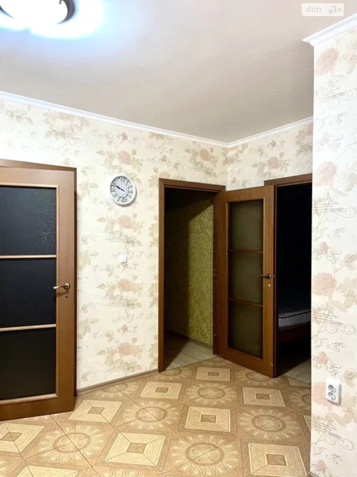 трехкомнатная квартира в Киеве, район Шулявка, на ул. Гетьмана Вадима 1А в аренду на долгий срок помесячно фото 1 трехкомнатная квартира в Киеве, район Шулявка, на ул. Гетьмана Вадима 1А в аренду на долгий срок помесячно фото 1