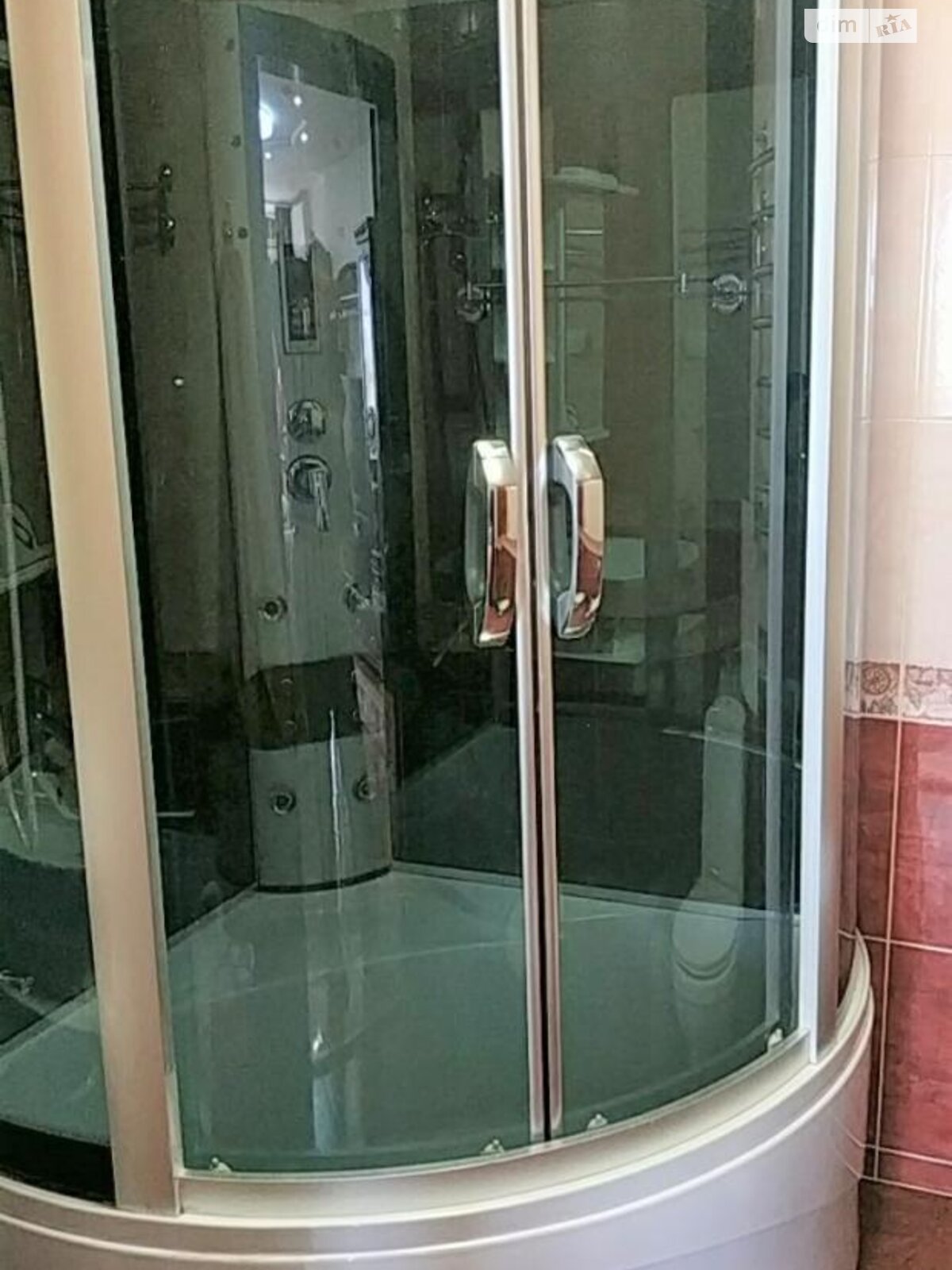 трикімнатна квартира в Києві, район Шулявка, на вул. Гетьмана Вадима 1 в довготривалу оренду помісячно фото 1 трикімнатна квартира в Києві, район Шулявка, на вул. Гетьмана Вадима 1 в довготривалу оренду помісячно фото 1