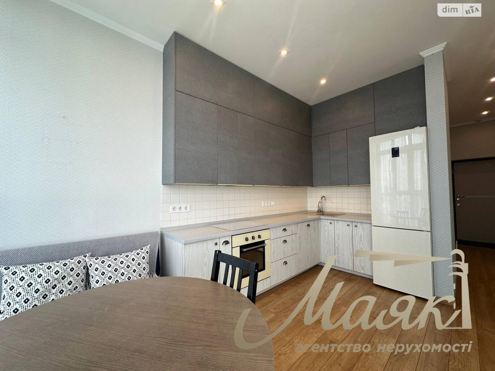 однокімнатна квартира в Києві, район Шулявка, на вул. Кирило-Мефодіївська 2 в довготривалу оренду помісячно фото 1 однокімнатна квартира в Києві, район Шулявка, на вул. Кирило-Мефодіївська 2 в довготривалу оренду помісячно фото 1