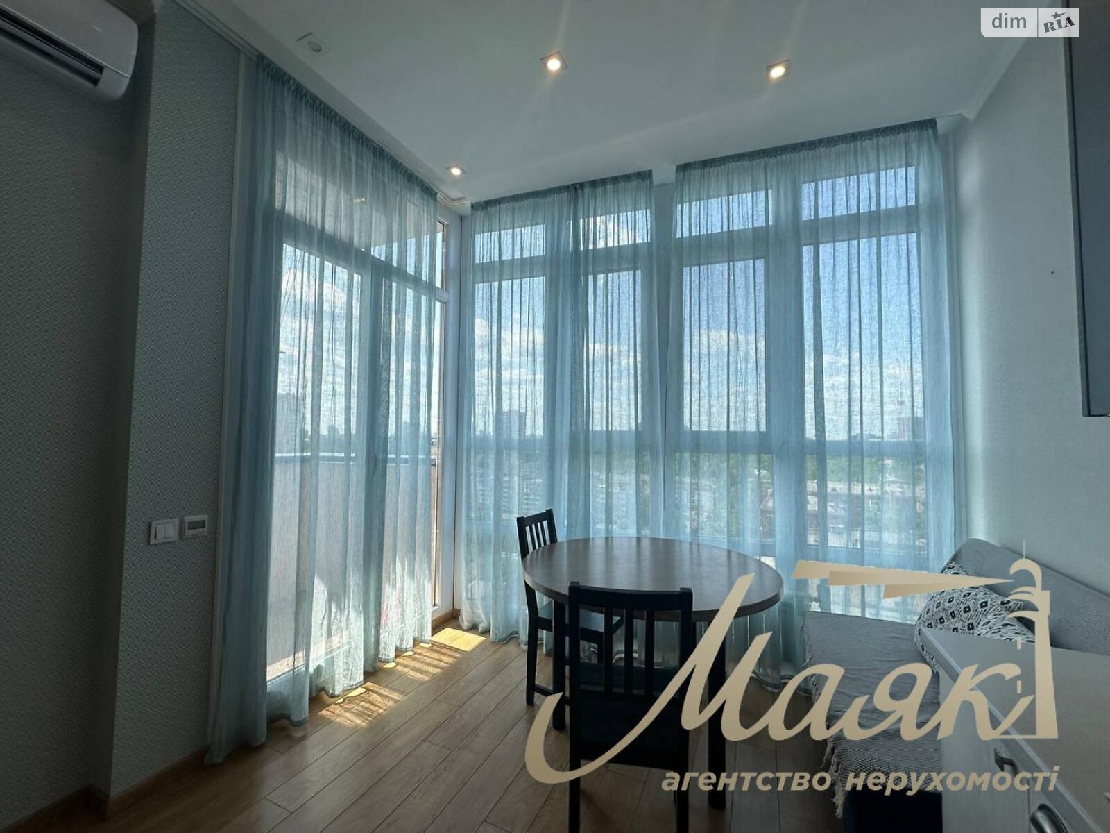 однокімнатна квартира в Києві, район Шулявка, на вул. Кирило-Мефодіївська 2 в довготривалу оренду помісячно фото 1 однокімнатна квартира в Києві, район Шулявка, на вул. Кирило-Мефодіївська 2 в довготривалу оренду помісячно фото 1