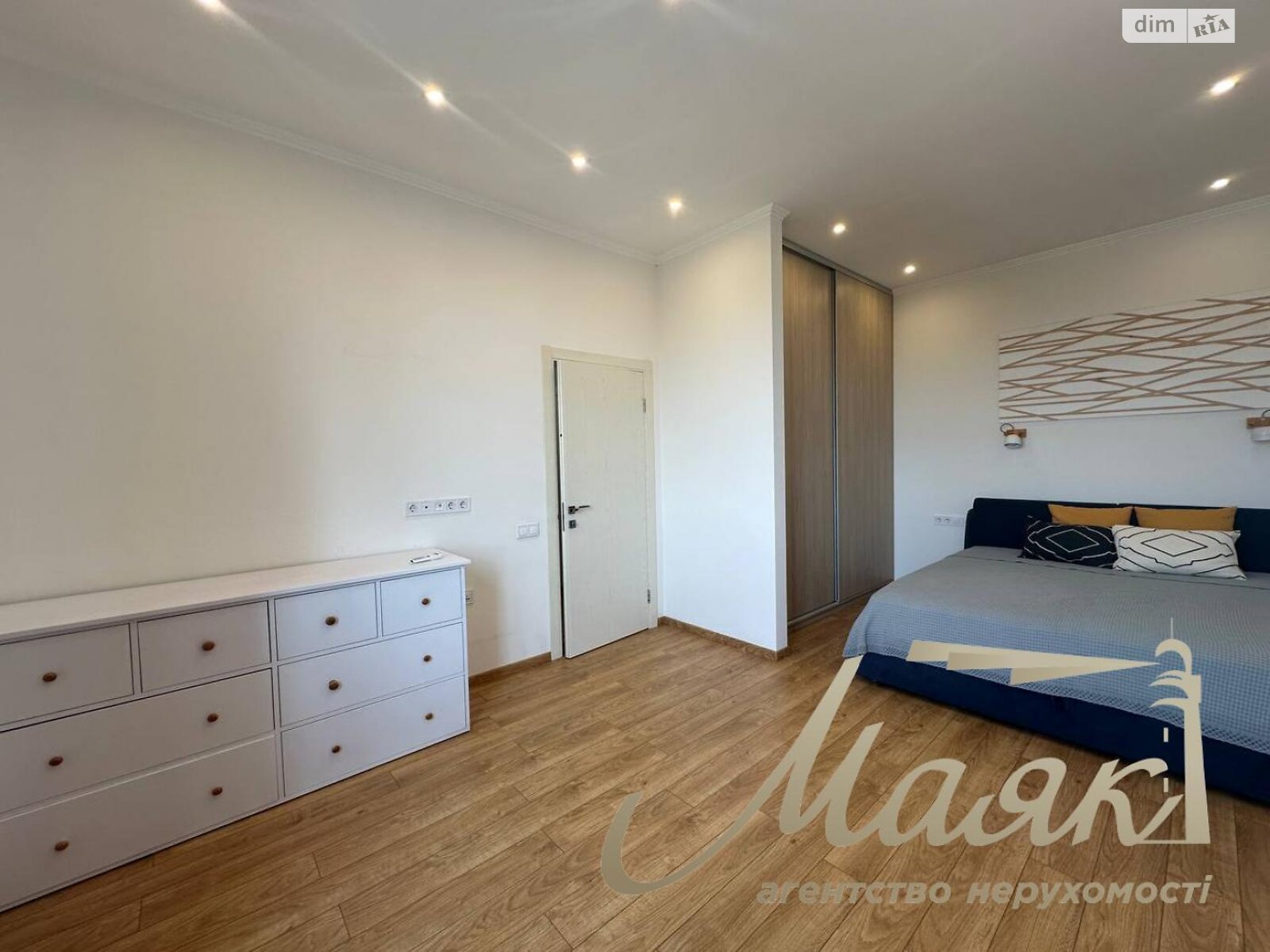 однокімнатна квартира в Києві, район Шулявка, на вул. Кирило-Мефодіївська 2 в довготривалу оренду помісячно фото 1 однокімнатна квартира в Києві, район Шулявка, на вул. Кирило-Мефодіївська 2 в довготривалу оренду помісячно фото 1