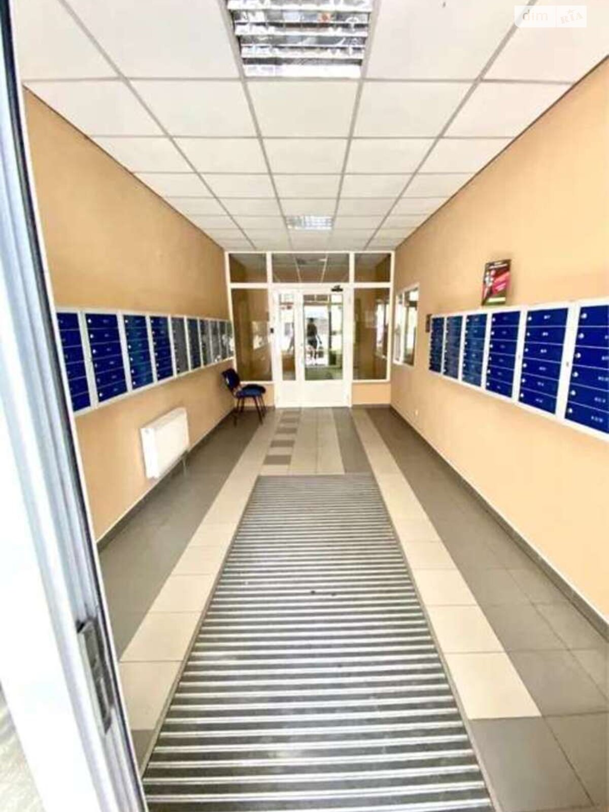 трехкомнатная квартира в Киеве, район Шулявка, на ул. Провиантская 3 в аренду на долгий срок помесячно фото 1 трехкомнатная квартира в Киеве, район Шулявка, на ул. Провиантская 3 в аренду на долгий срок помесячно фото 1