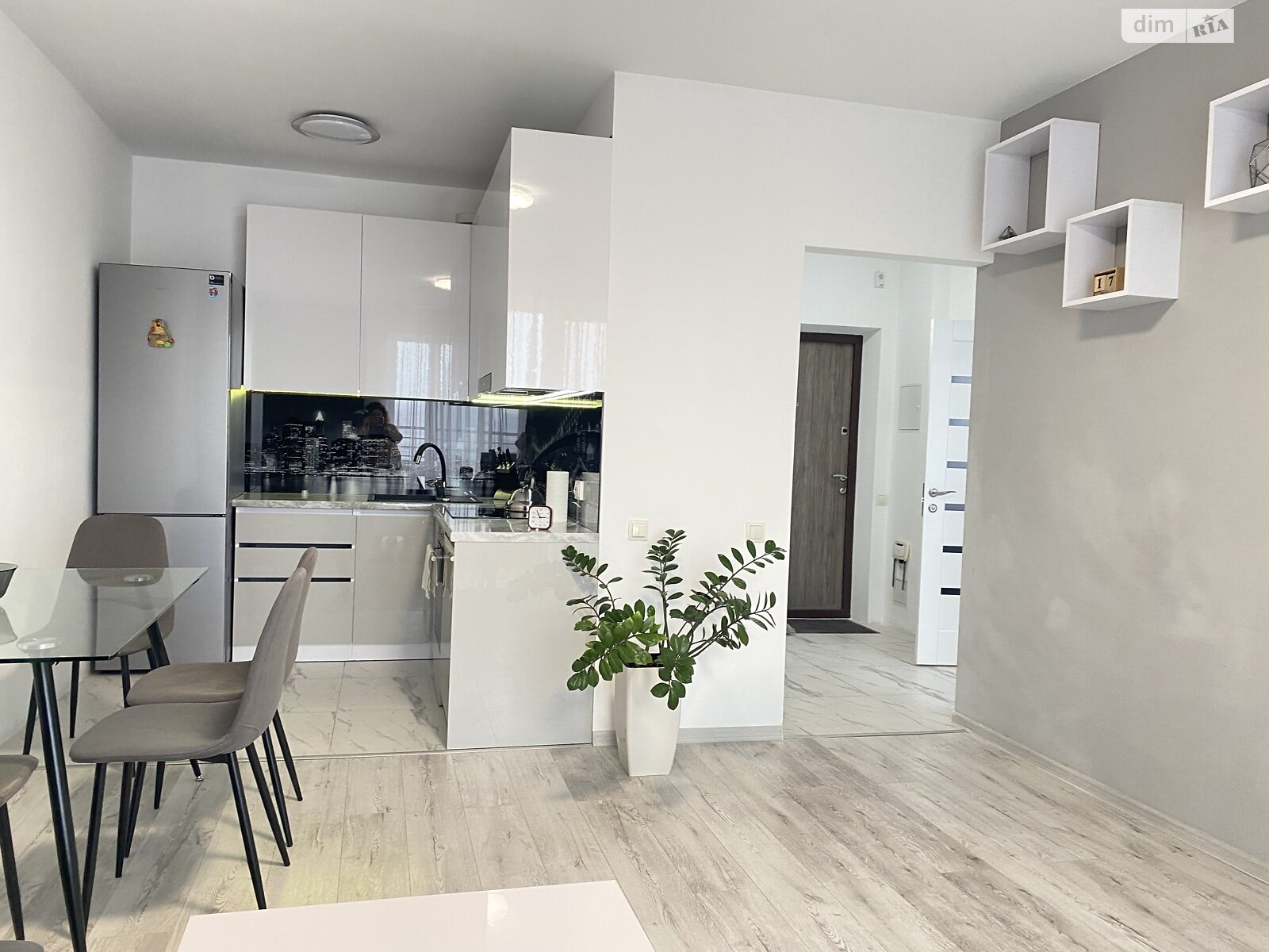 однокімнатна квартира в Києві, район Шулявка, на вул. Шолуденка 1В в довготривалу оренду помісячно фото 1 однокімнатна квартира в Києві, район Шулявка, на вул. Шолуденка 1В в довготривалу оренду помісячно фото 1