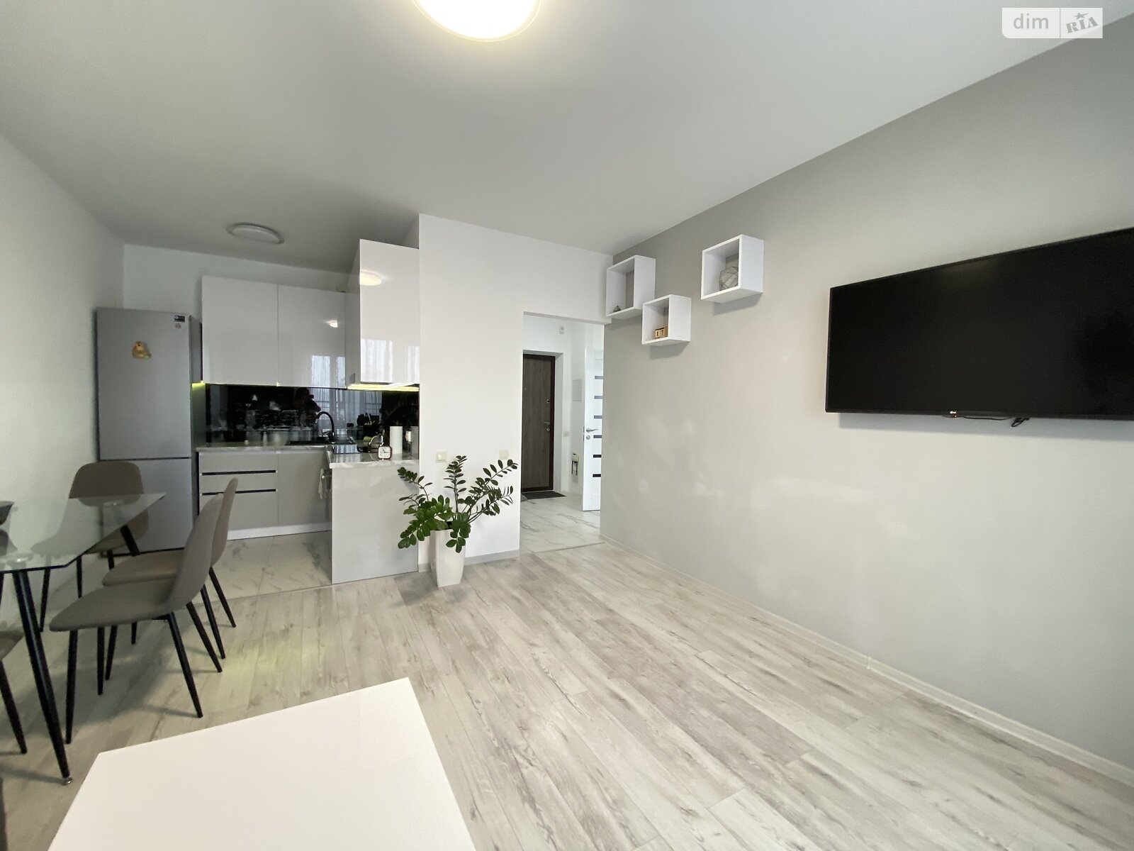 однокімнатна квартира в Києві, район Шулявка, на вул. Шолуденка 1В в довготривалу оренду помісячно фото 1 однокімнатна квартира в Києві, район Шулявка, на вул. Шолуденка 1В в довготривалу оренду помісячно фото 1