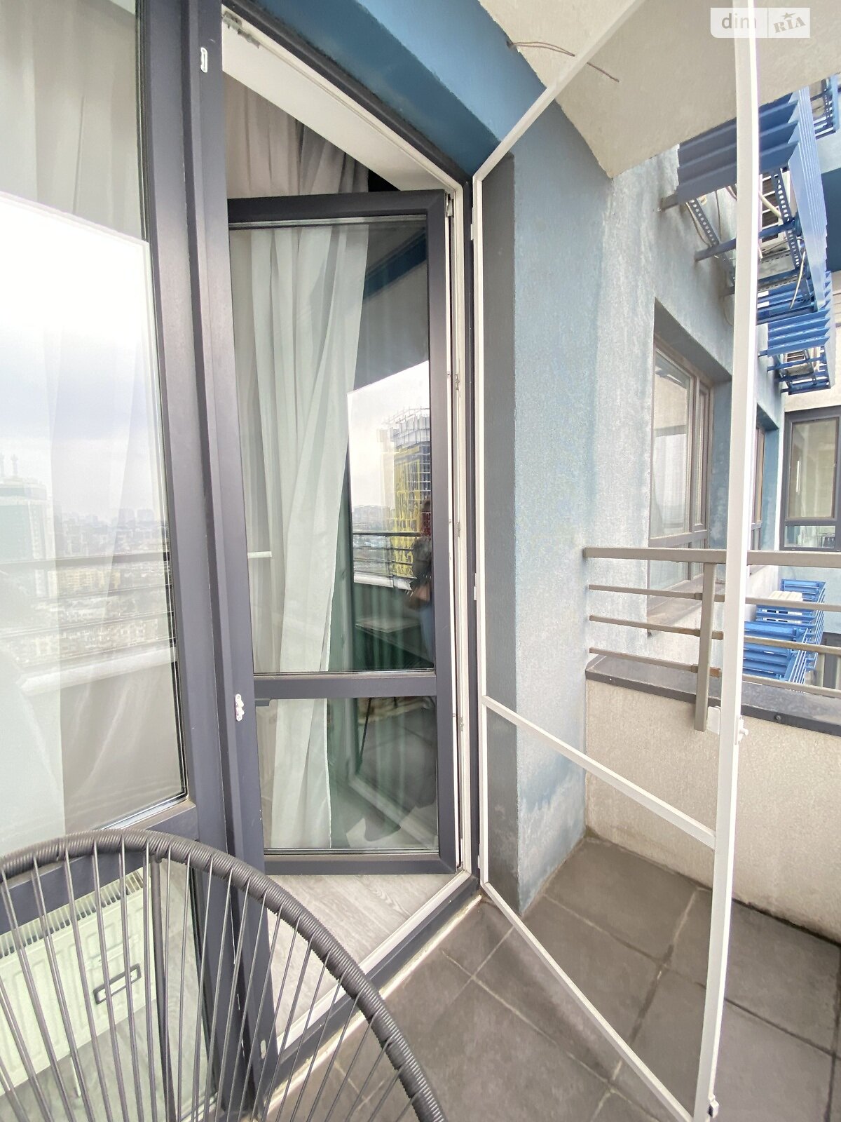 однокімнатна квартира в Києві, район Шулявка, на вул. Шолуденка 1В в довготривалу оренду помісячно фото 1 однокімнатна квартира в Києві, район Шулявка, на вул. Шолуденка 1В в довготривалу оренду помісячно фото 1