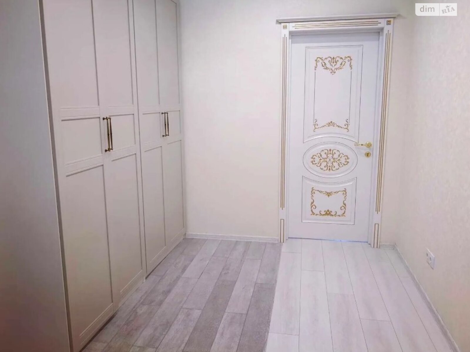 однокомнатная квартира в Киеве, район Шулявка, на ул. Шолуденко 1В в аренду на долгий срок помесячно фото 1 однокомнатная квартира в Киеве, район Шулявка, на ул. Шолуденко 1В в аренду на долгий срок помесячно фото 1