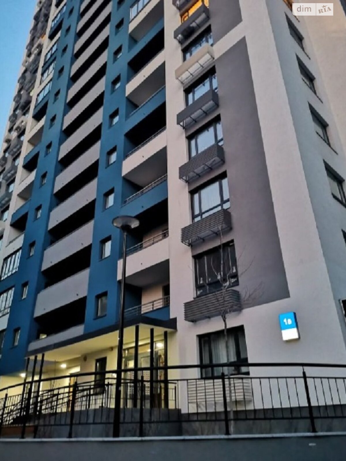 однокомнатная квартира в Киеве, район Шулявка, на ул. Шолуденко 1В в аренду на долгий срок помесячно фото 1 однокомнатная квартира в Киеве, район Шулявка, на ул. Шолуденко 1В в аренду на долгий срок помесячно фото 1