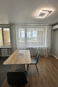 однокімнатна квартира в Києві, район Шулявка, на вул. Зоологічна 2 в довготривалу оренду помісячно фото 2