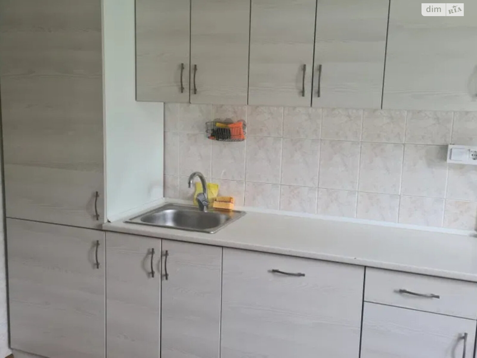 двокімнатна квартира в Києві, район Солдатська Слобідка, на вул. Олександра Кониського 26/28 в довготривалу оренду помісячно фото 1 двокімнатна квартира в Києві, район Солдатська Слобідка, на вул. Олександра Кониського 26/28 в довготривалу оренду помісячно фото 1