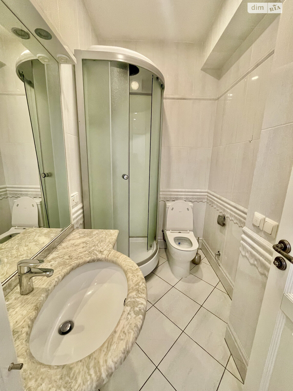 пятикомнатная квартира в Киеве, район Солдатская Слободка, на ул. Александра Конисского 52/58 в аренду на долгий срок помесячно фото 1 пятикомнатная квартира в Киеве, район Солдатская Слободка, на ул. Александра Конисского 52/58 в аренду на долгий срок помесячно фото 1