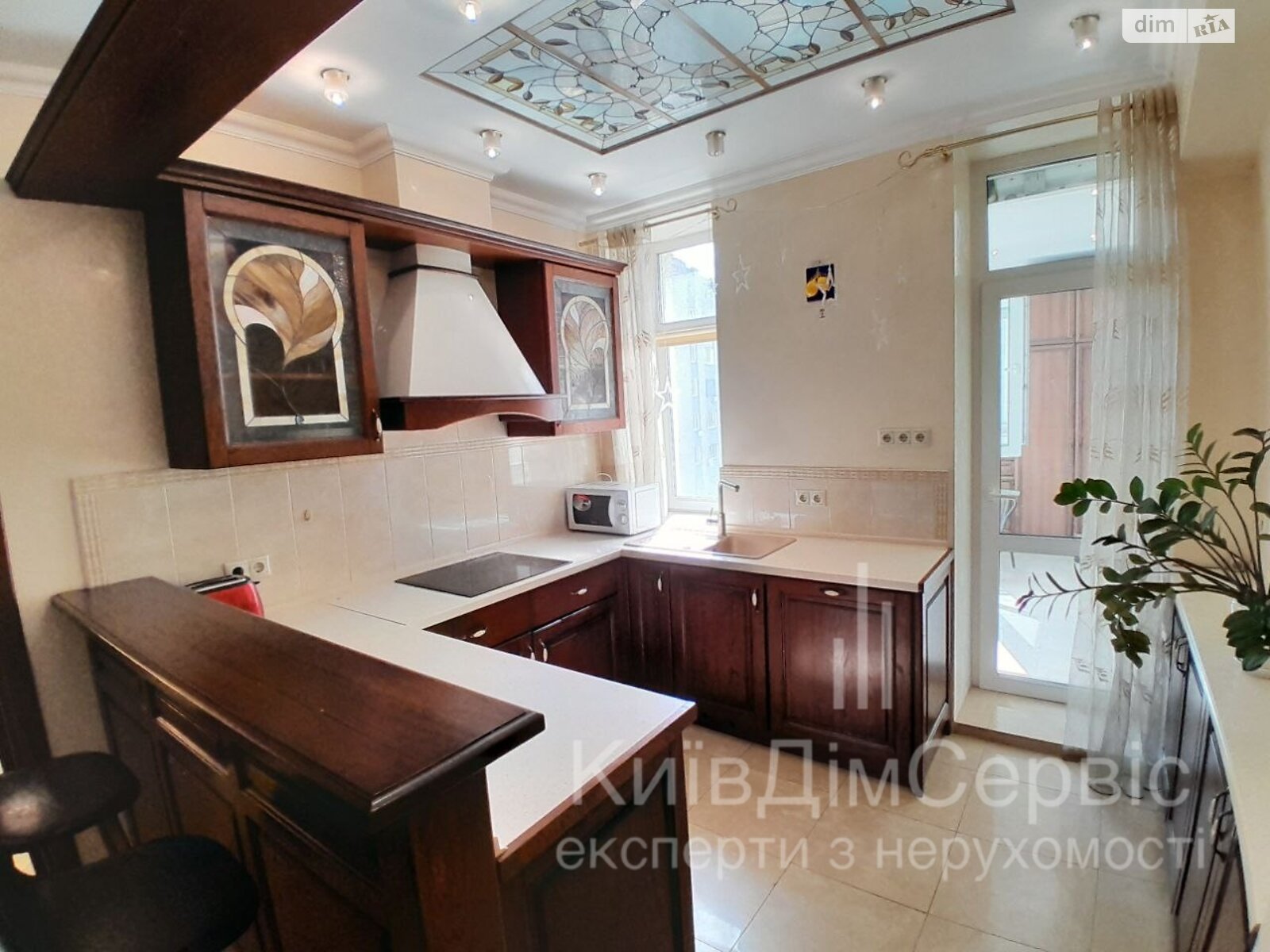 двухкомнатная квартира в Киеве, район Солдатская Слободка, на ул. Дмитриевская 52Б в аренду на долгий срок помесячно фото 1