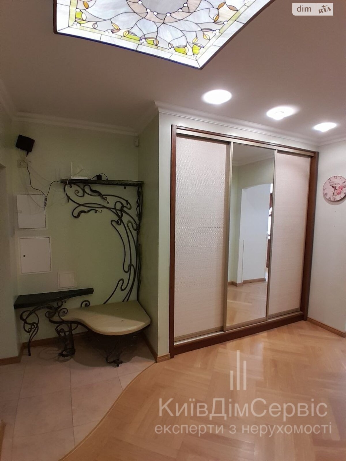 двухкомнатная квартира в Киеве, район Солдатская Слободка, на ул. Дмитриевская 52Б в аренду на долгий срок помесячно фото 1