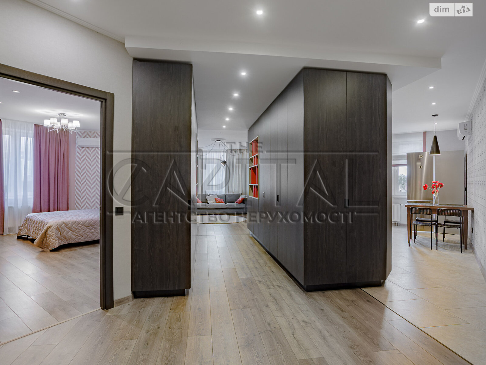 четырехкомнатная квартира в Киеве, район Солдатская Слободка, на ул. Полтавская 10 в аренду на долгий срок помесячно фото 1