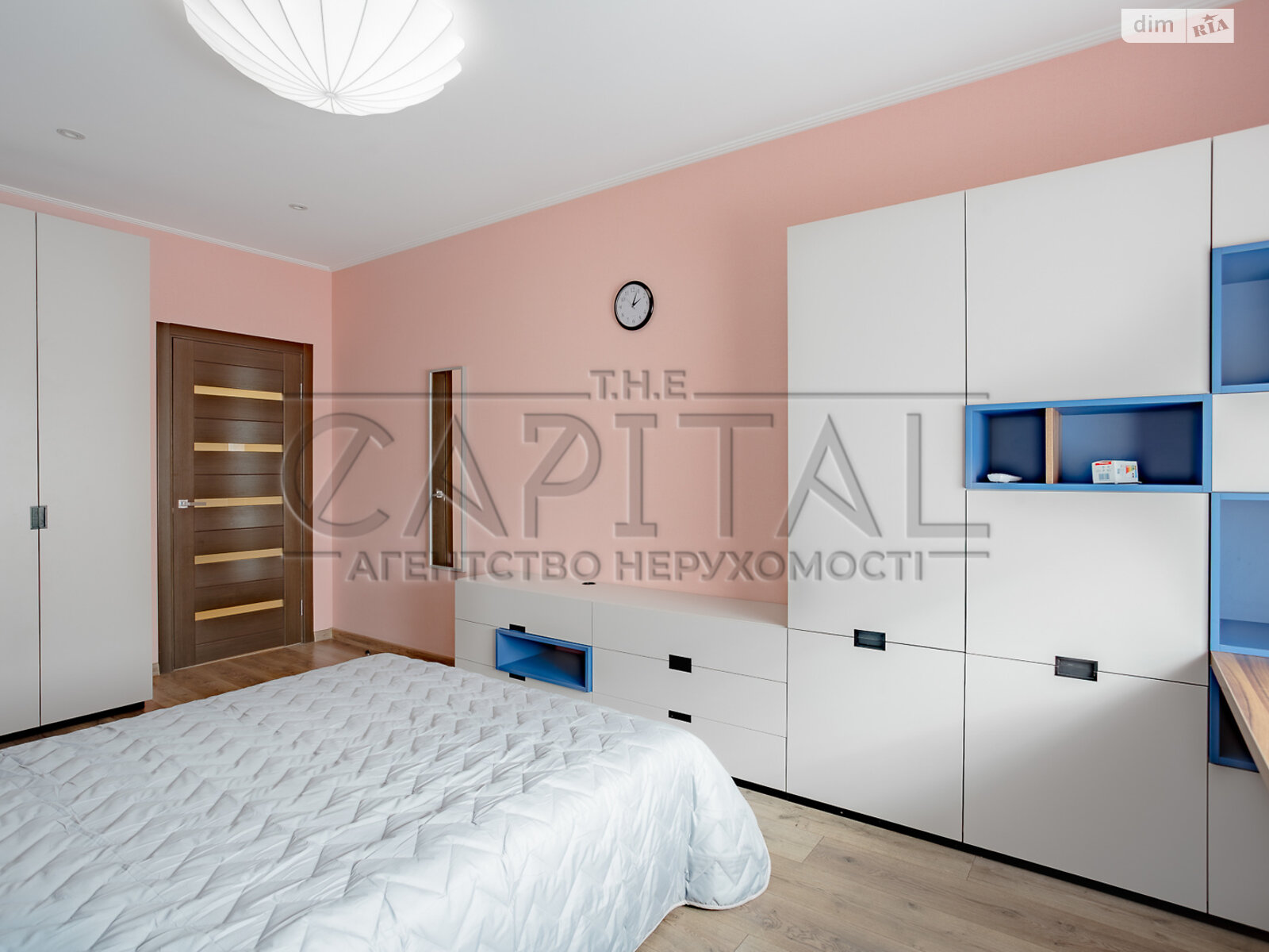 четырехкомнатная квартира в Киеве, район Солдатская Слободка, на ул. Полтавская 10 в аренду на долгий срок помесячно фото 1