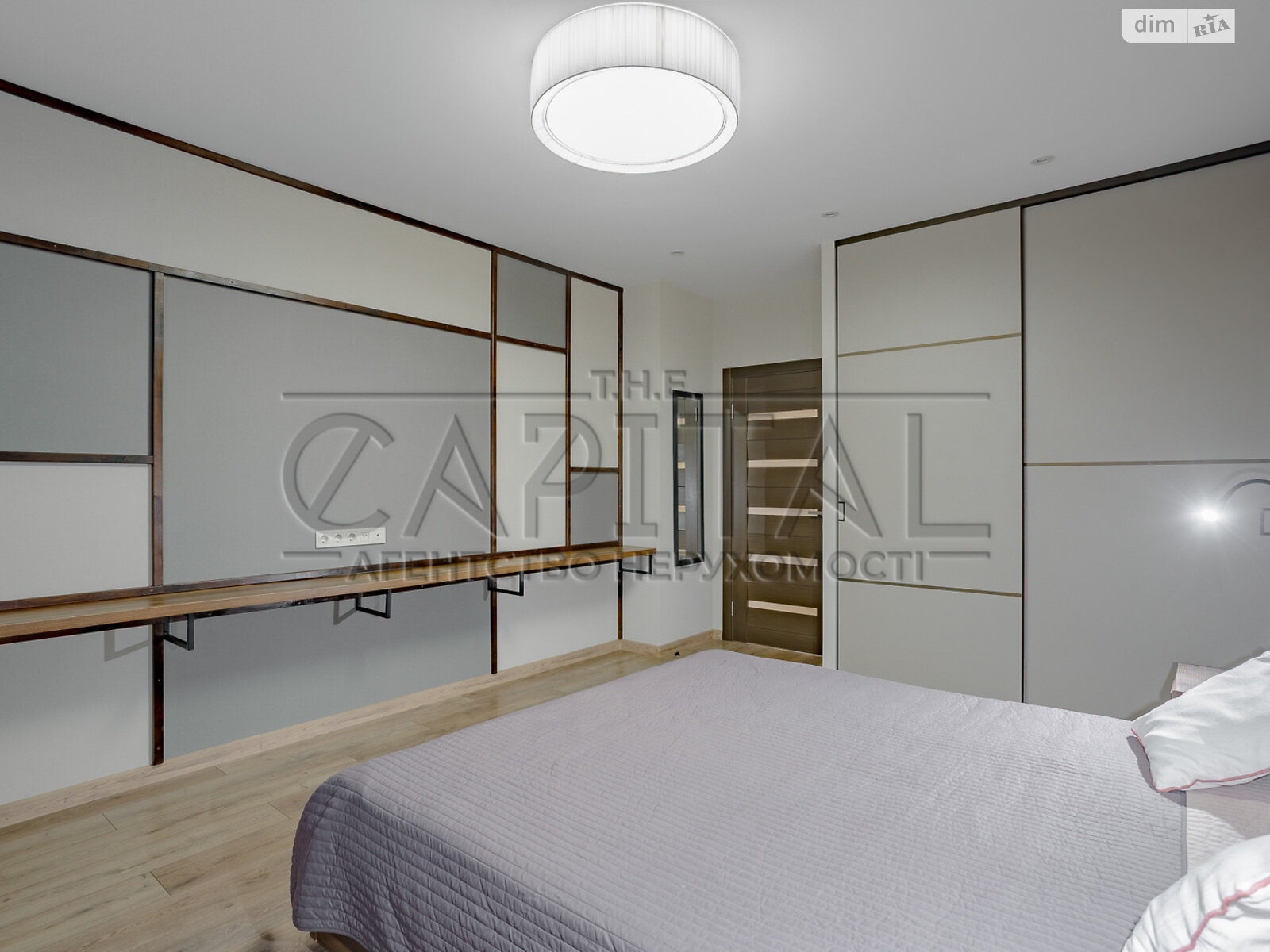 четырехкомнатная квартира в Киеве, район Солдатская Слободка, на ул. Полтавская 10 в аренду на долгий срок помесячно фото 1