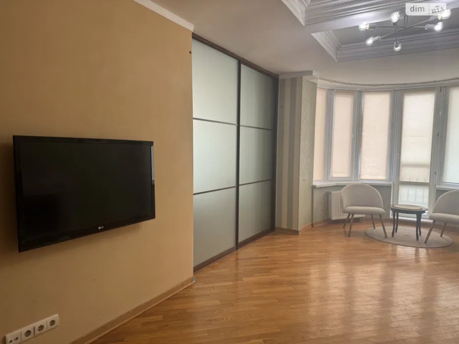 двокімнатна квартира в Києві, район Солдатська Слобідка, на вул. Золотоустівська 50 в довготривалу оренду помісячно фото 1 двокімнатна квартира в Києві, район Солдатська Слобідка, на вул. Золотоустівська 50 в довготривалу оренду помісячно фото 1