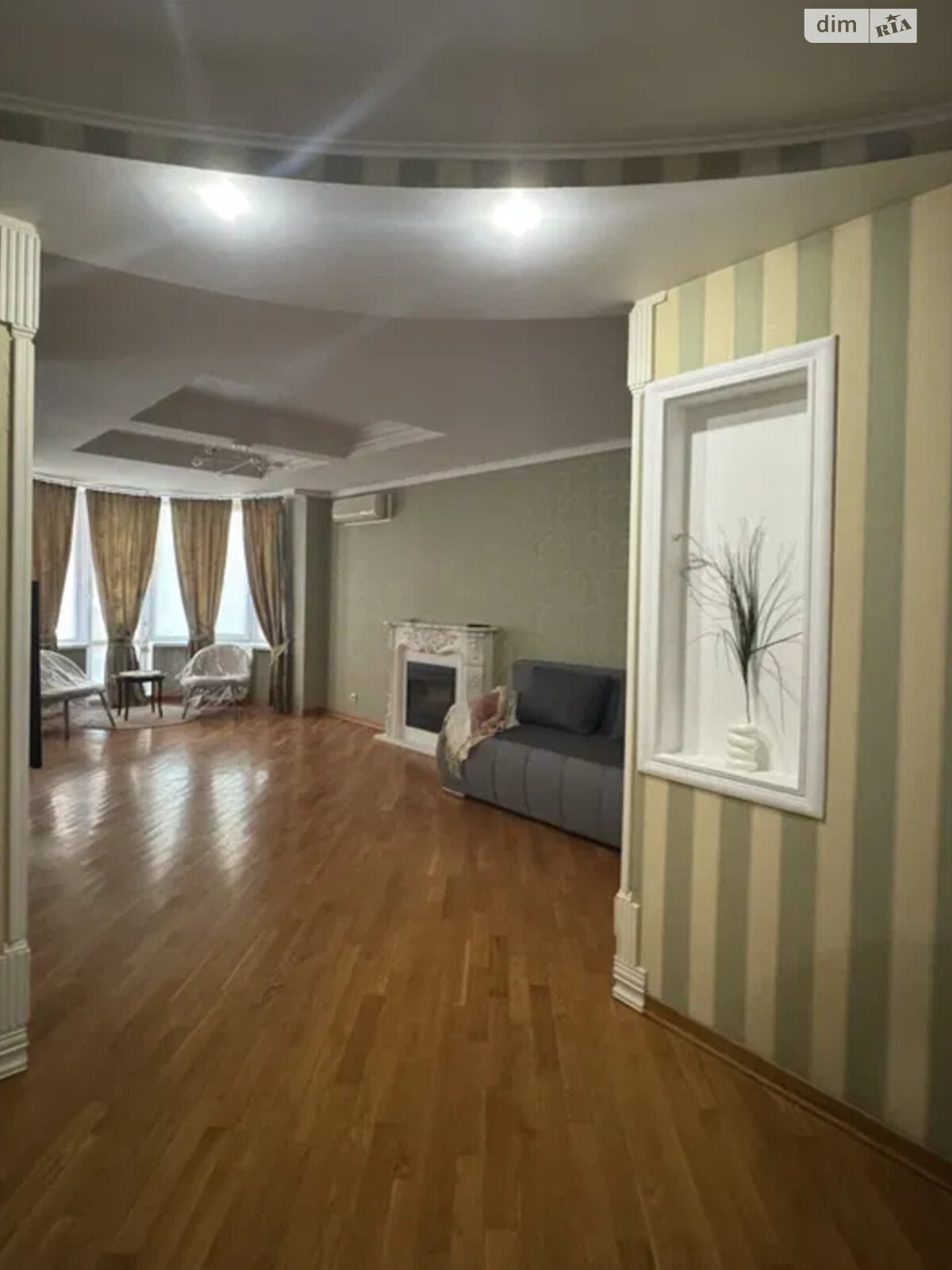двокімнатна квартира в Києві, район Солдатська Слобідка, на вул. Золотоустівська 50 в довготривалу оренду помісячно фото 1 двокімнатна квартира в Києві, район Солдатська Слобідка, на вул. Золотоустівська 50 в довготривалу оренду помісячно фото 1