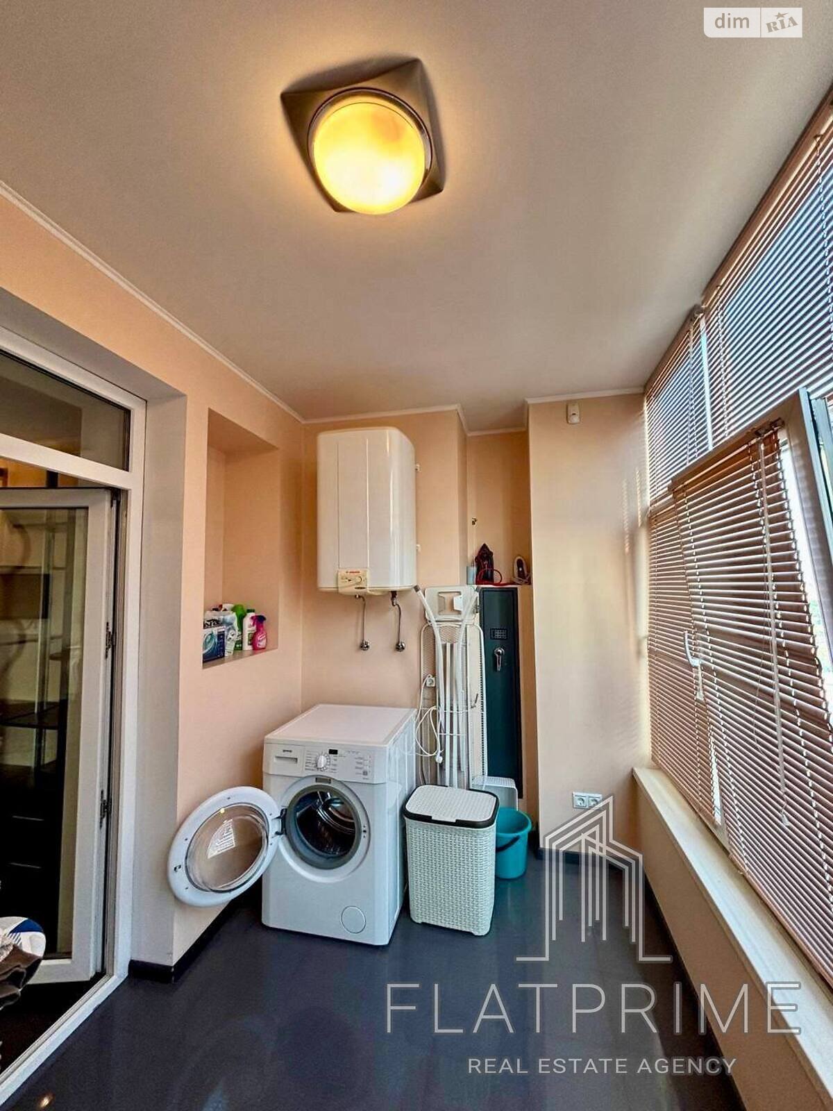 двухкомнатная квартира в Киеве, район Соломенский, на бул. Чоколовский 42А в аренду на долгий срок помесячно фото 1