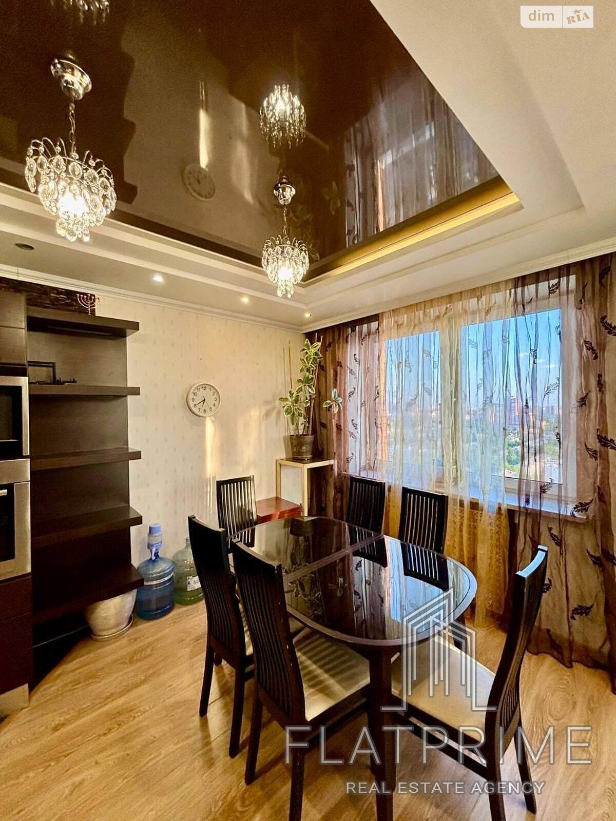 двухкомнатная квартира в Киеве, район Соломенский, на бул. Чоколовский 42А в аренду на долгий срок помесячно фото 1