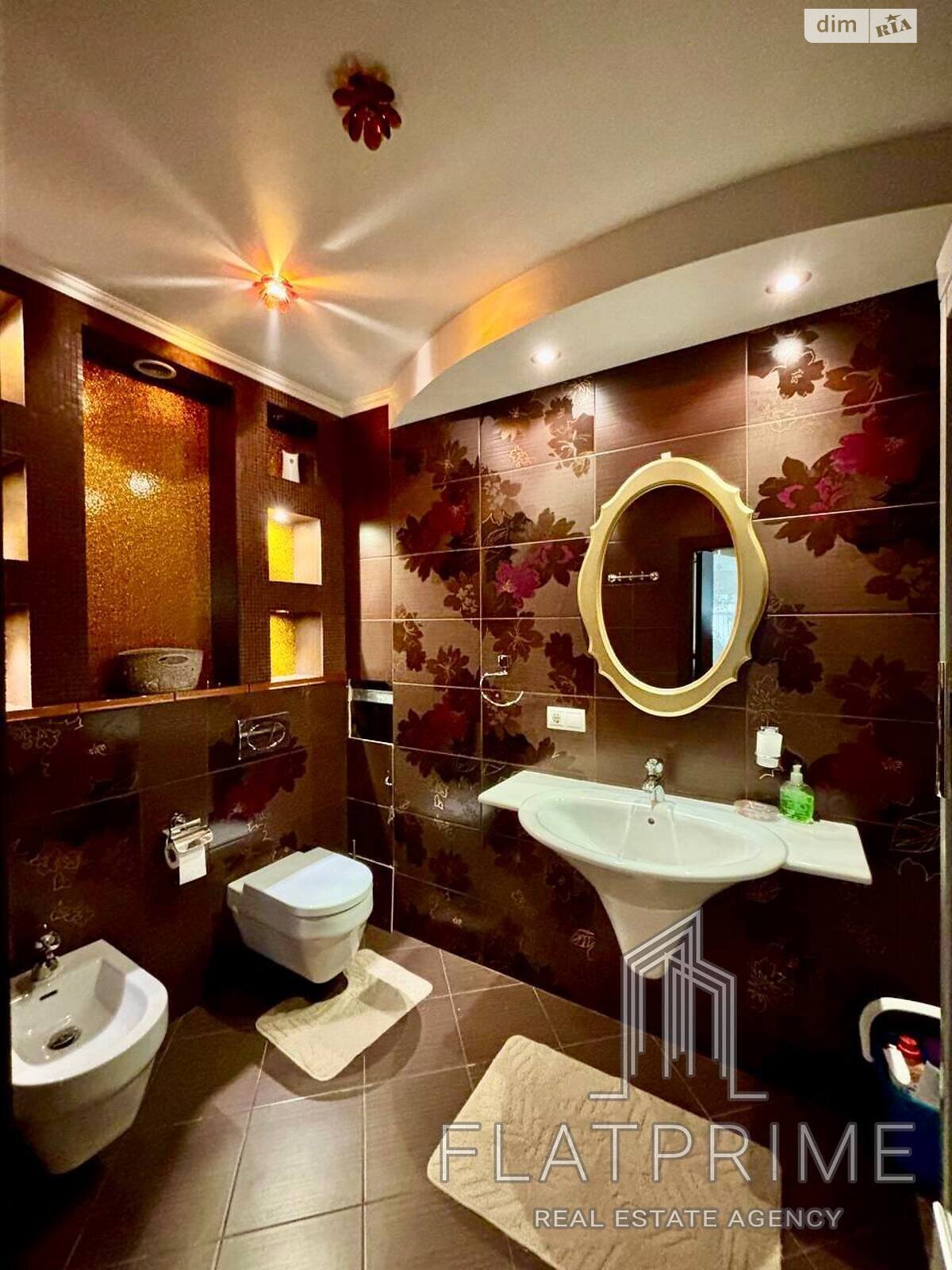 двухкомнатная квартира в Киеве, район Соломенский, на бул. Чоколовский 42А в аренду на долгий срок помесячно фото 1