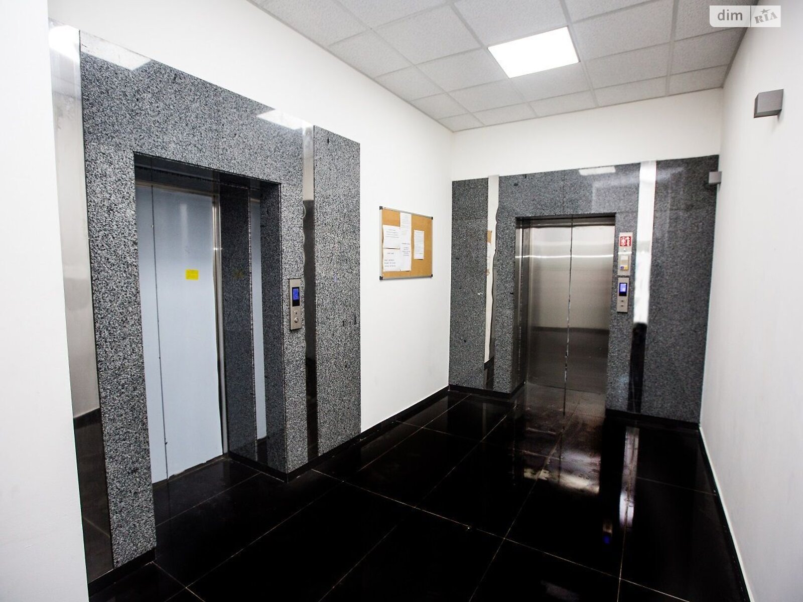 однокомнатная квартира в Киеве, район Соломенский, на ул. Машиностроительная 41 в аренду на долгий срок помесячно фото 1 однокомнатная квартира в Киеве, район Соломенский, на ул. Машиностроительная 41 в аренду на долгий срок помесячно фото 1