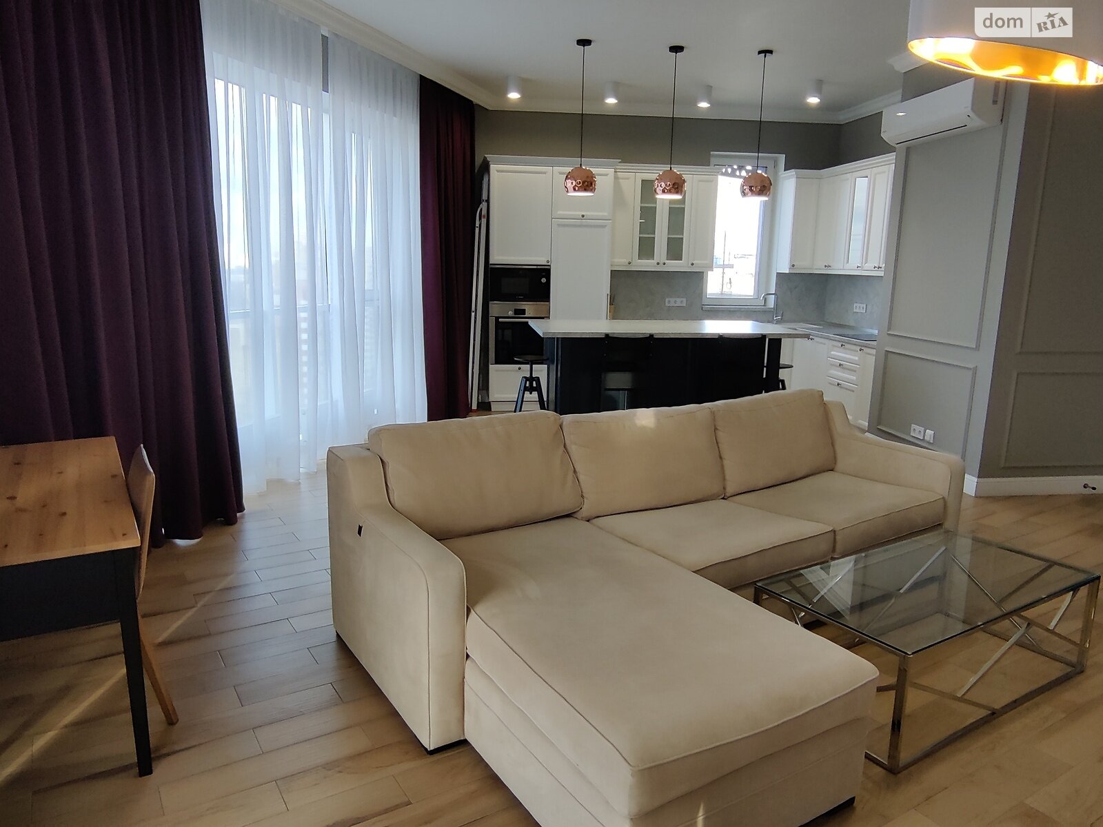 трехкомнатная квартира в Киеве, район Соломенский, на ул. Митрополита Василия Липковского 16А в аренду на долгий срок помесячно фото 1