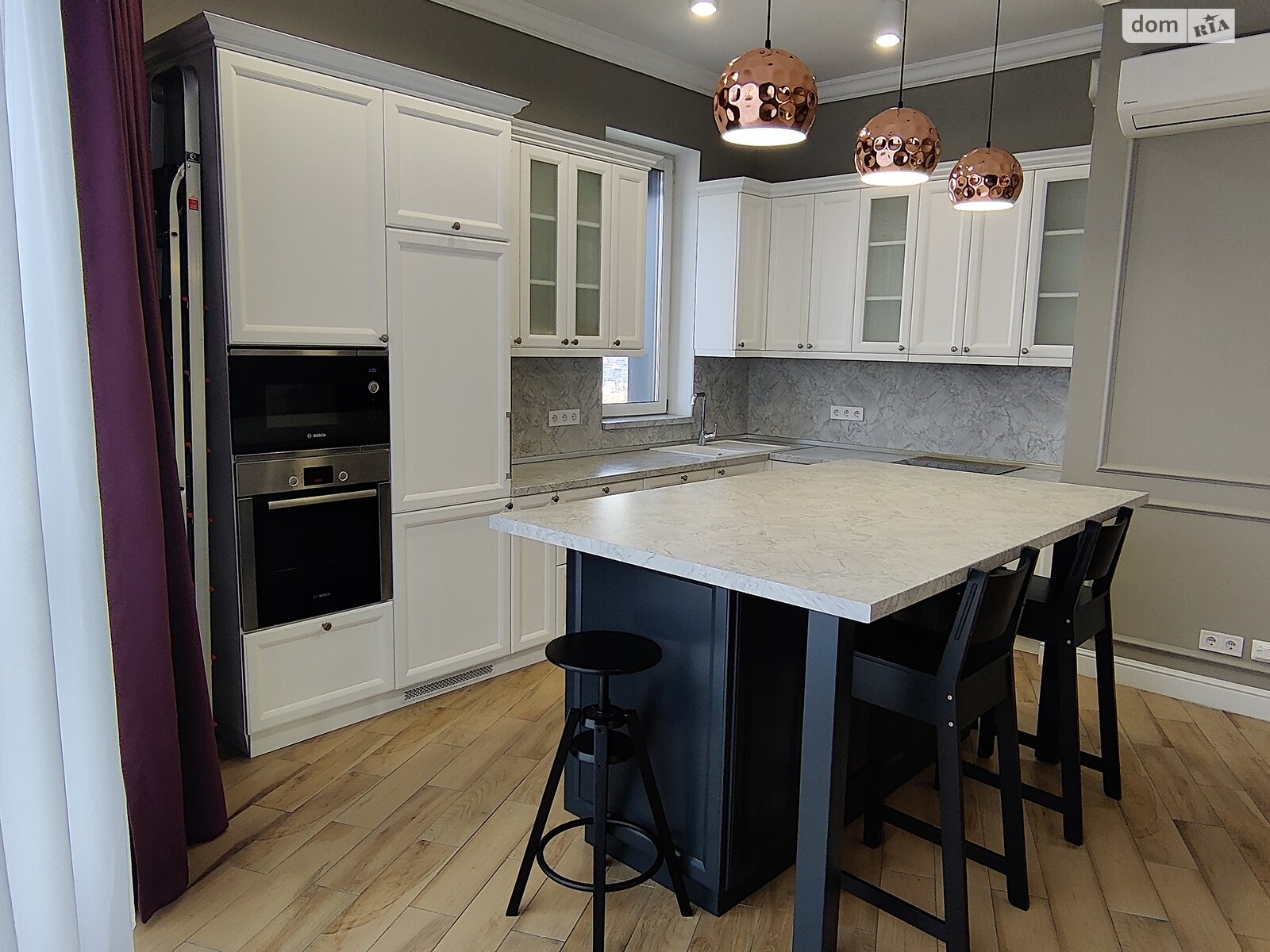 трехкомнатная квартира в Киеве, район Соломенский, на ул. Митрополита Василия Липковского 16А в аренду на долгий срок помесячно фото 1