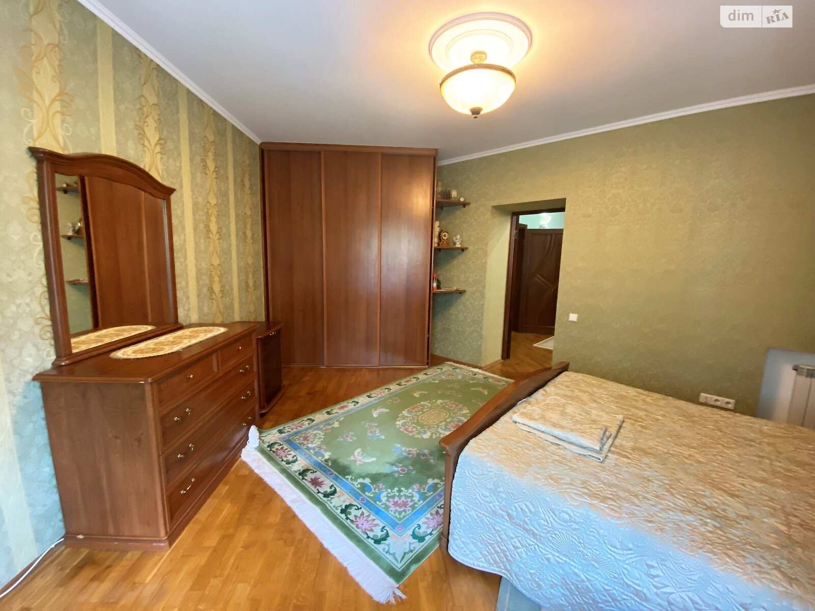 трехкомнатная квартира в Киеве, район Соломенский, на Максима Токарева 5 в аренду на долгий срок помесячно фото 1 трехкомнатная квартира в Киеве, район Соломенский, на Максима Токарева 5 в аренду на долгий срок помесячно фото 1