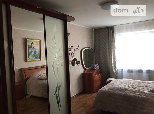Долгосрочная аренда квартиры, 3 ком., Киев, р‑н. Соломенский, Сергея Данченко, дом 1 Долгосрочная аренда квартиры, 3 ком., Киев, р‑н. Соломенский, Сергея Данченко, дом 1