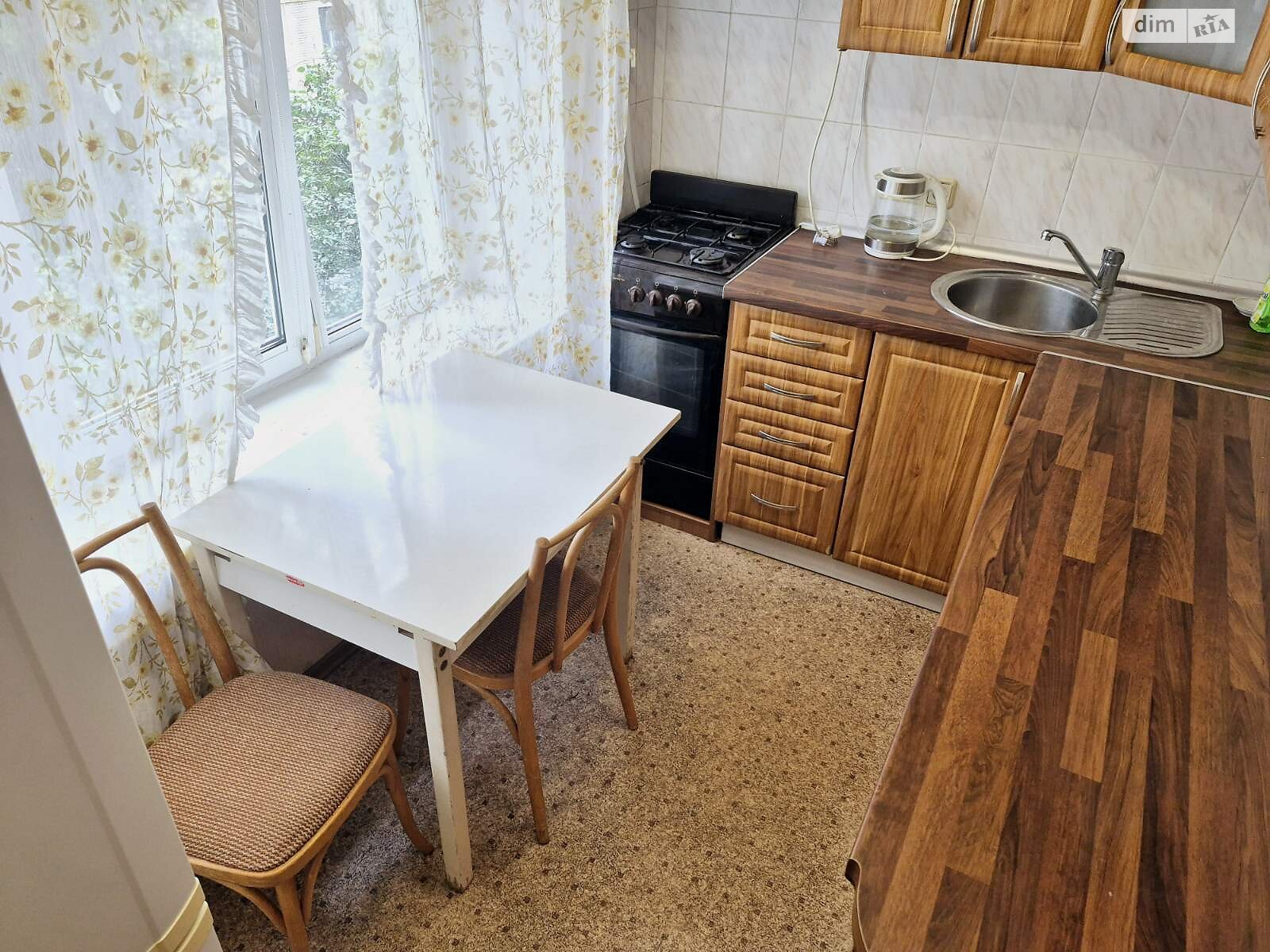 двухкомнатная квартира в Киеве, район Соломянка, на ул. Богдановская 2 в аренду на долгий срок помесячно фото 1 двухкомнатная квартира в Киеве, район Соломянка, на ул. Богдановская 2 в аренду на долгий срок помесячно фото 1