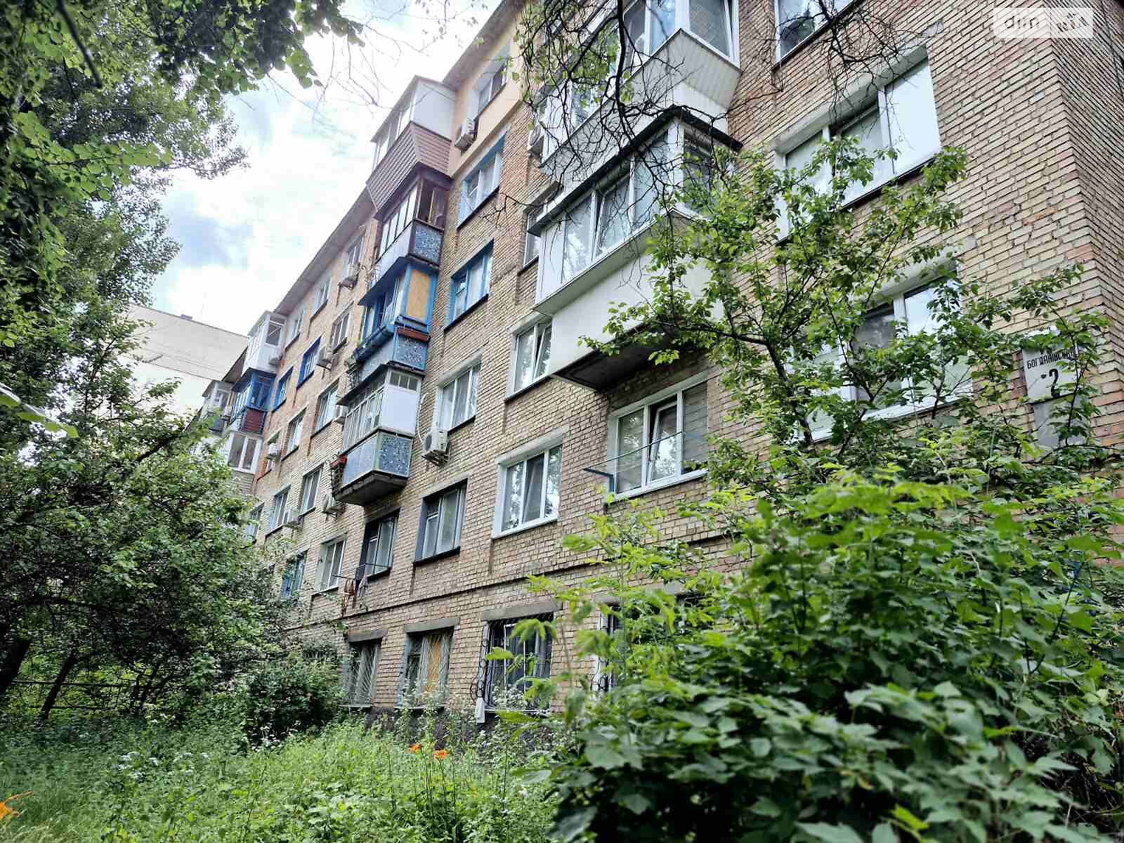 двухкомнатная квартира в Киеве, район Соломянка, на ул. Богдановская 2 в аренду на долгий срок помесячно фото 1 двухкомнатная квартира в Киеве, район Соломянка, на ул. Богдановская 2 в аренду на долгий срок помесячно фото 1