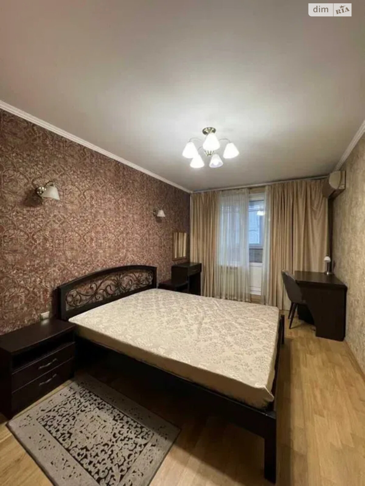 трехкомнатная квартира в Киеве, район Соломянка, на ул. Митрополита Василия Липковского 35А в аренду на долгий срок помесячно фото 1 трехкомнатная квартира в Киеве, район Соломянка, на ул. Митрополита Василия Липковского 35А в аренду на долгий срок помесячно фото 1