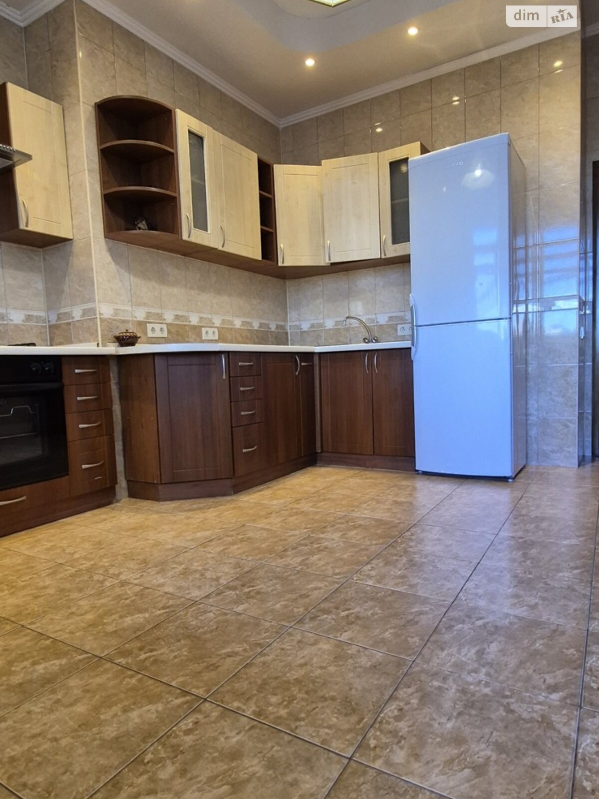 однокомнатная квартира в Киеве, район Соломянка, на ул. Мокрая 16 в аренду на долгий срок помесячно фото 1 однокомнатная квартира в Киеве, район Соломянка, на ул. Мокрая 16 в аренду на долгий срок помесячно фото 1